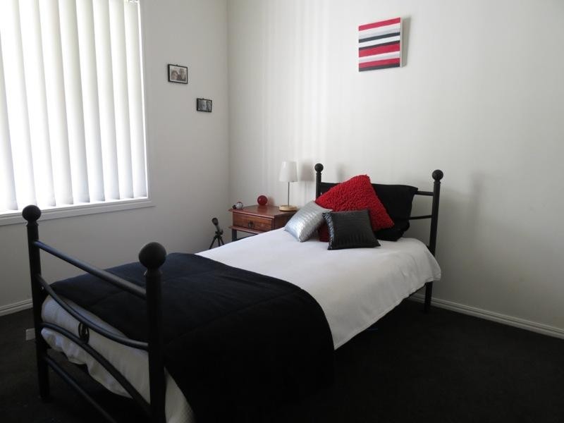 54 Ruth Terrace, Oxenford QLD 4210