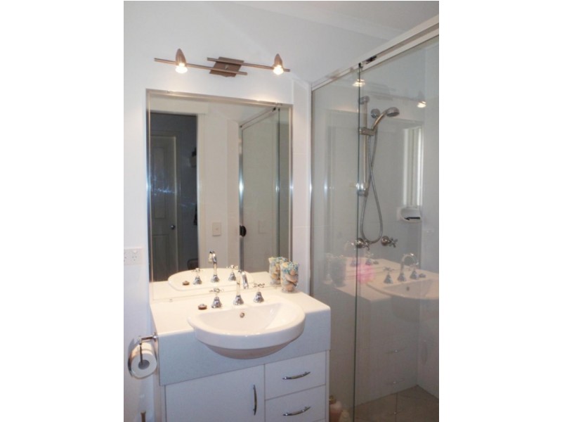 54 Ruth Terrace, Oxenford QLD 4210