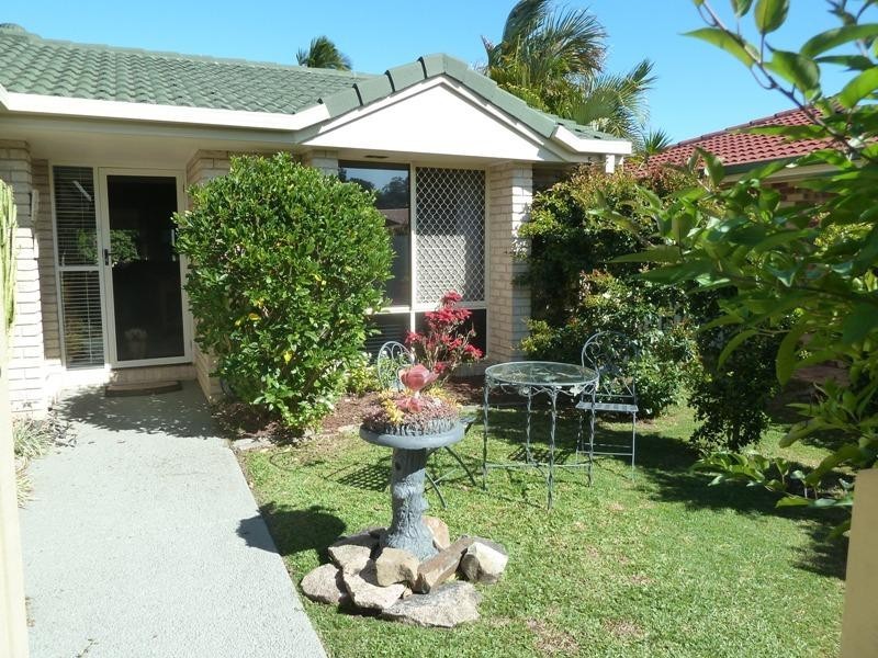 5 Silver Glade Drive, Elanora QLD 4221