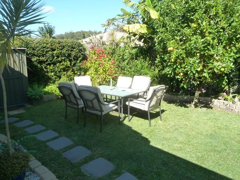 5 Silver Glade Drive, Elanora QLD 4221