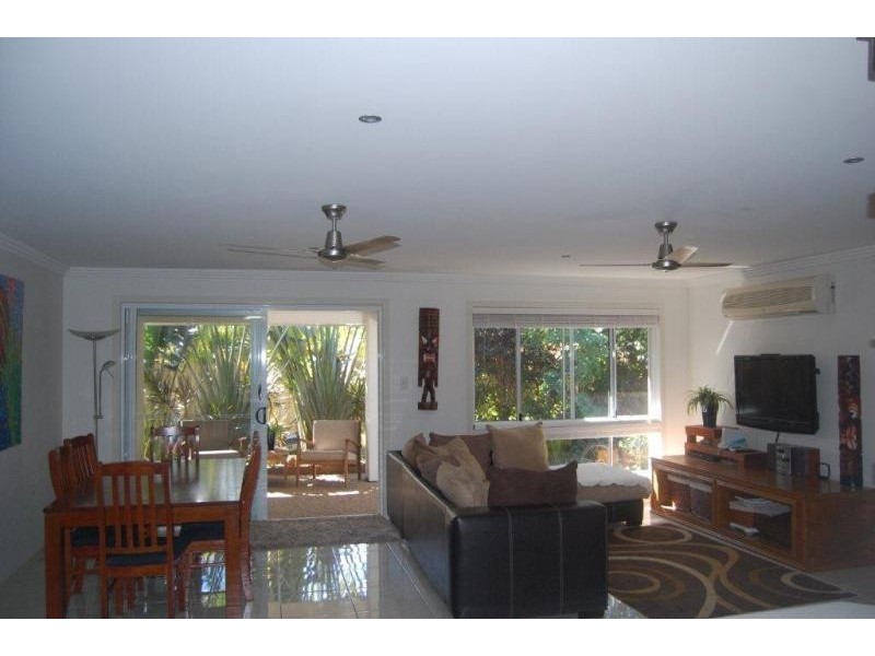 11 Sandcastle Drive MULAMBIN 4703, Mulambin QLD 4703