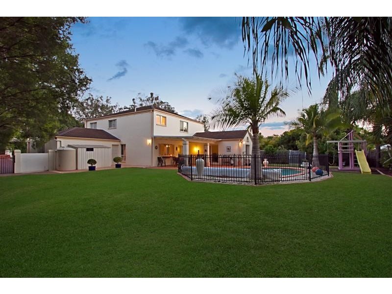 106 Kintyre Street  BROOKFIELD 4069, Brookfield QLD 4069