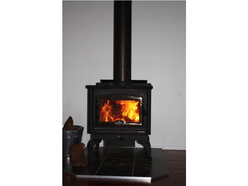 16 Mountaindale Court, Mooloolah Valley QLD 4553