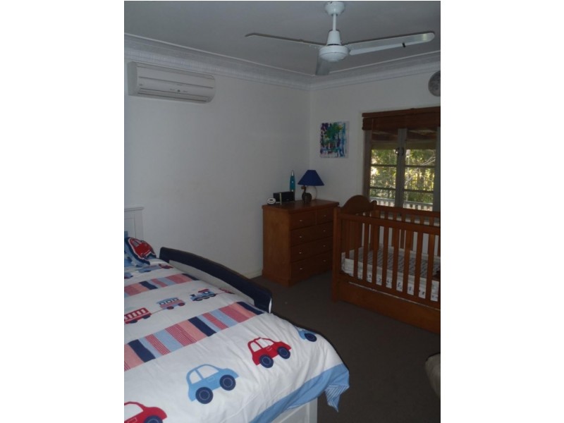 16 Mountaindale Court, Mooloolah Valley QLD 4553