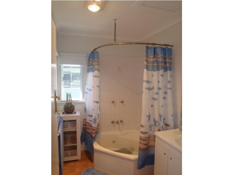 16 Mountaindale Court, Mooloolah Valley QLD 4553