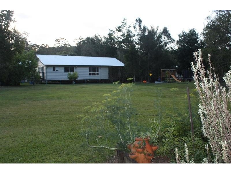 16 Mountaindale Court, Mooloolah Valley QLD 4553