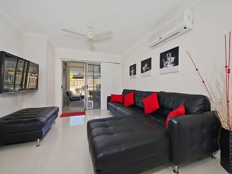 10 Coomerong Crescent, Upper Coomera QLD 4209