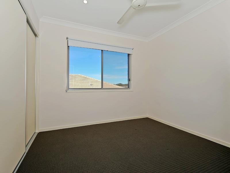 10 Coomerong Crescent, Upper Coomera QLD 4209