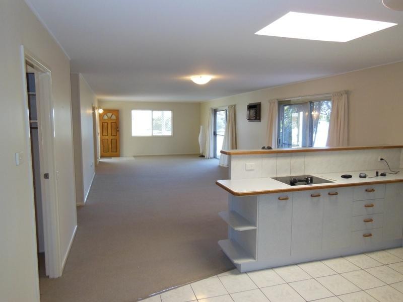 37 Surf Road ALEXANDRA HEADLAND 4572, Alexandra Headland QLD 4572