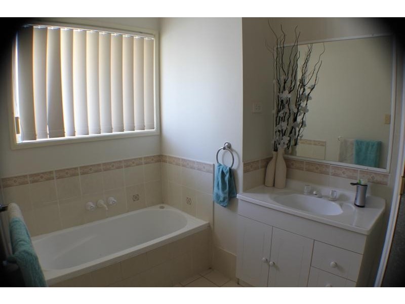 78 Tansey Drive TANAH MERAH 4128, Tanah Merah QLD 4128
