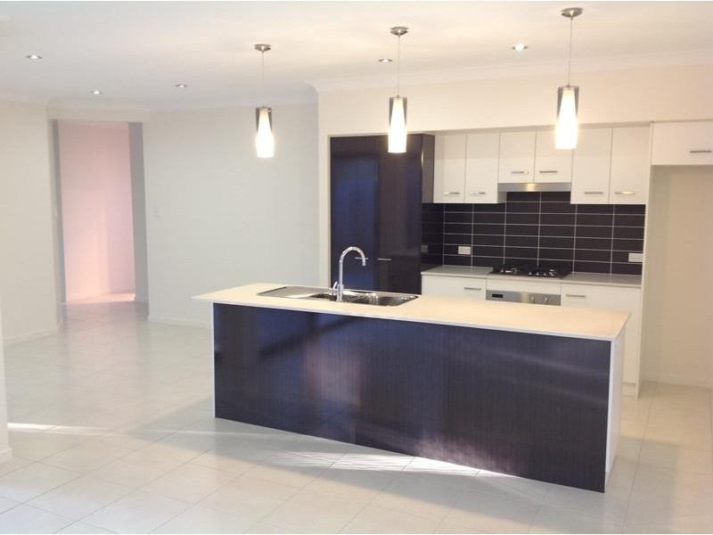 32 Oregon Drive SHAILER PARK 4128, Shailer Park QLD 4128