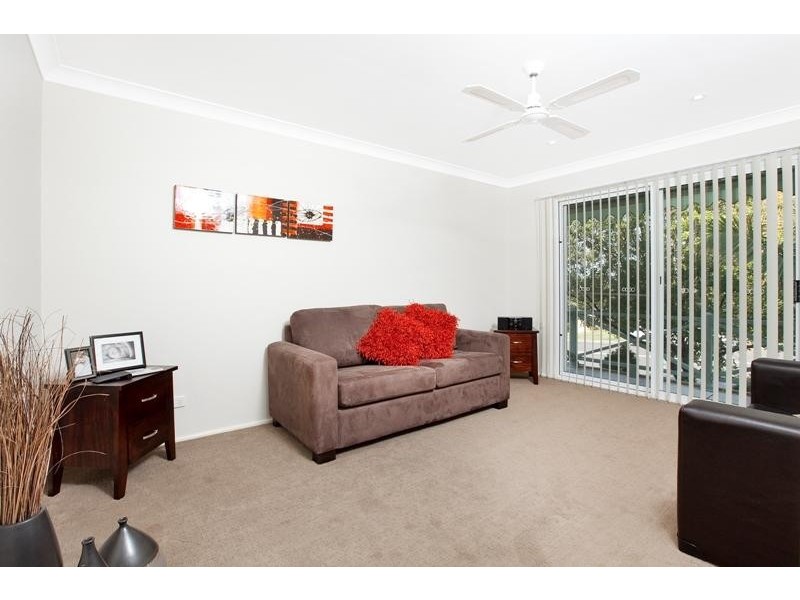 2 Borrowdale Close, Albion Park NSW 2527