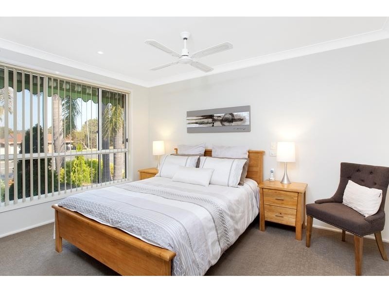 2 Borrowdale Close, Albion Park NSW 2527