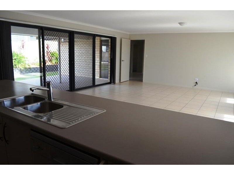 65 Newcastle Drive, Pottsville NSW 2489