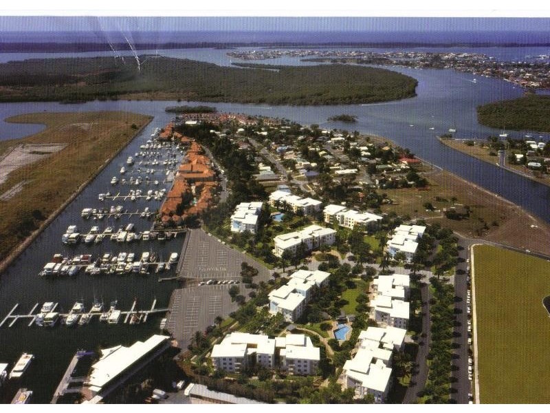 13 Nelson Avenue HOPE ISLAND 4212, Hope Island QLD 4212