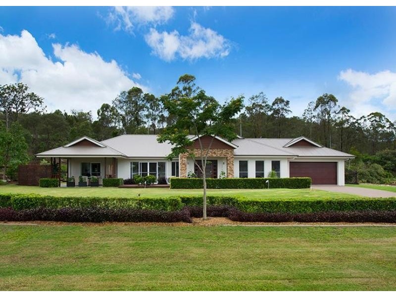 5 Summer Hill Crescent  MAUDSLAND 4210, Maudsland QLD 4210