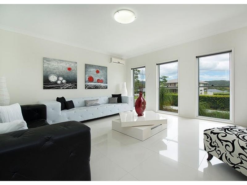 5 Summer Hill Crescent  MAUDSLAND 4210, Maudsland QLD 4210