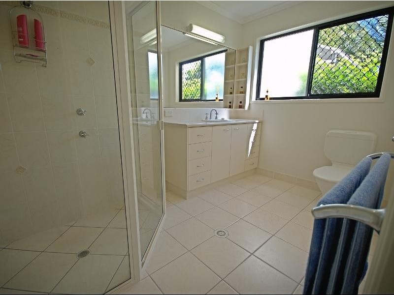 8 Tina Drive, Tannum Sands QLD 4680