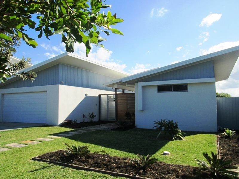 456 Casuarina Way, Casuarina NSW 2487