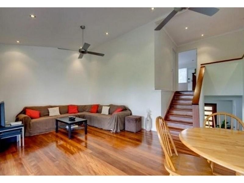 83 Plucks Road  ARANA HILLS 4054, Arana Hills QLD 4054