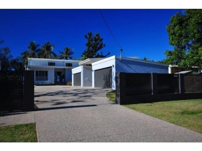 4 Reef Street SAUNDERS BEACH 4818, Saunders Beach QLD 4818
