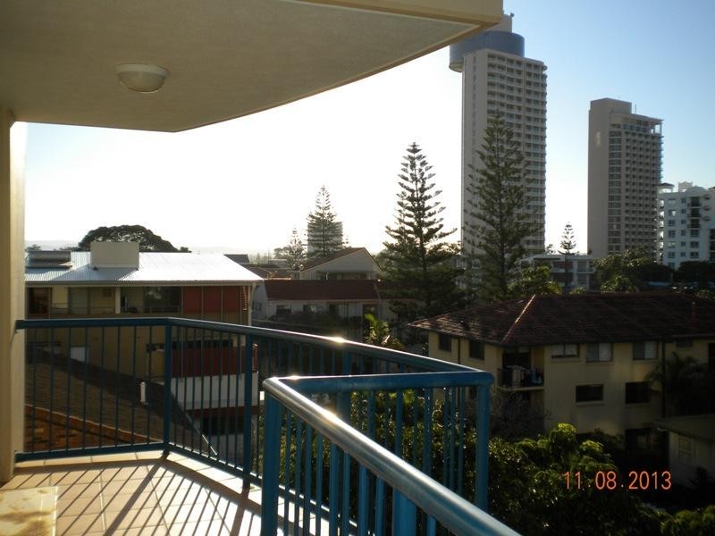 93 Old Burleigh Road BROADBEACH 4218, Broadbeach QLD 4218