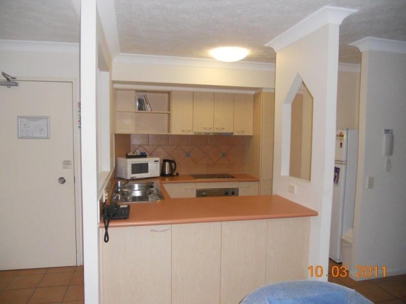 15/93 Old Burleigh  Road, Broadbeach QLD 4218
