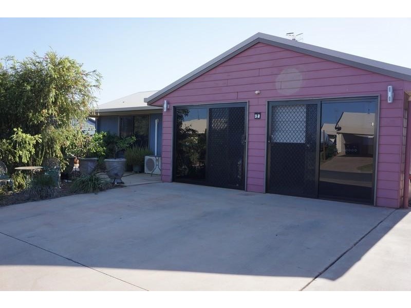 33 Savannah  Drive, Moranbah QLD 4744