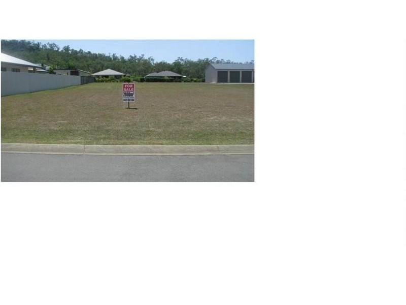 13 Henderson Street, Cannonvale QLD 4802