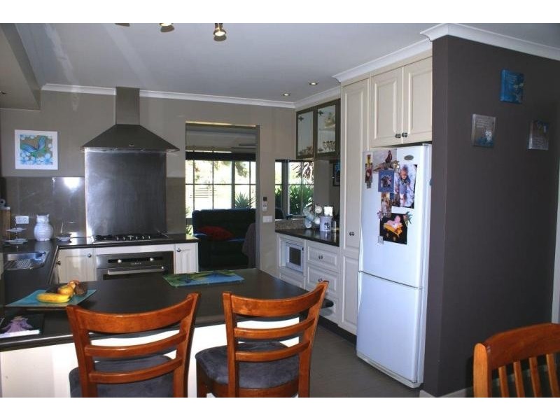 14 Davis  Street, Stratford VIC 3862