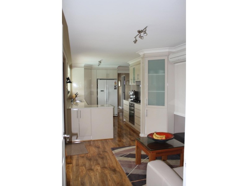 41 THIRTEENTH  Street, Warragamba NSW 2752