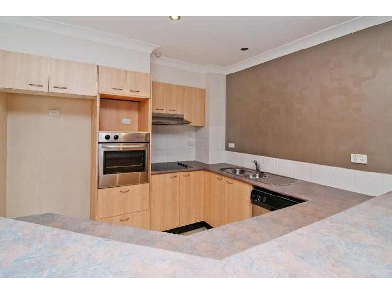 33 /132 High  Street, Southport QLD 4215