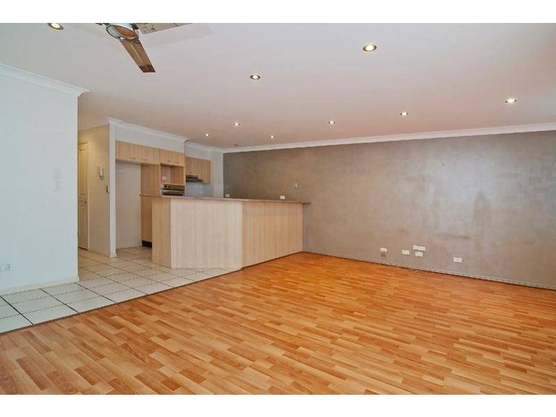 33 /132 High  Street, Southport QLD 4215