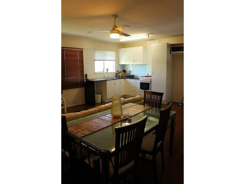 2 / 73 Henderson  Street, Camp Hill QLD 4152