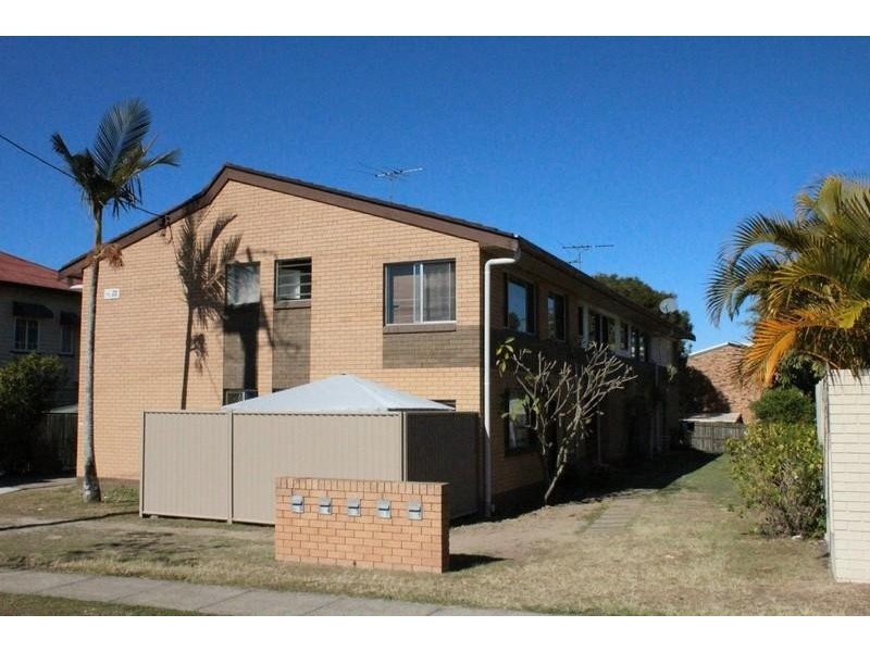 2 / 73 Henderson  Street, Camp Hill QLD 4152