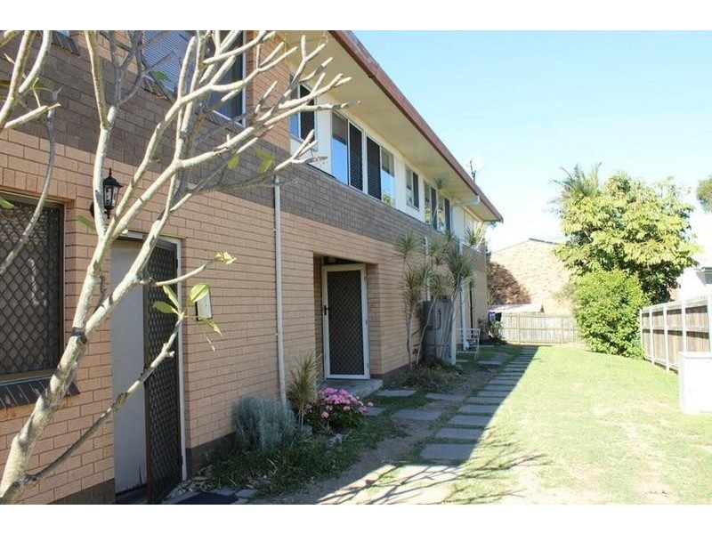 2 / 73 Henderson  Street, Camp Hill QLD 4152