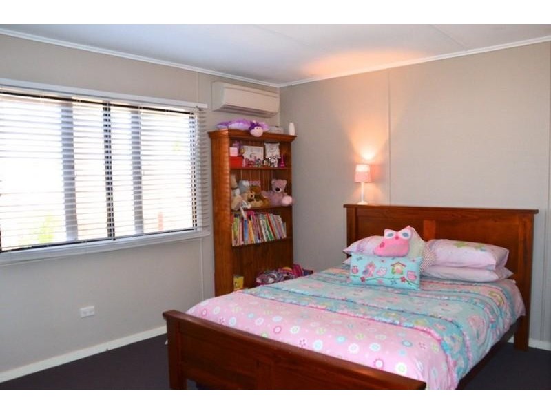 1 Crystal  Street, Mount Isa QLD 4825