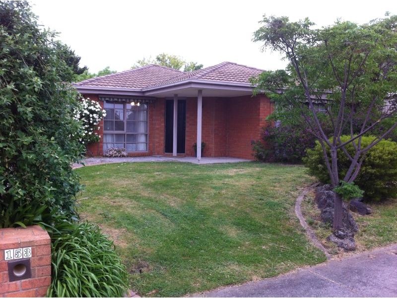 153 Lawless  Drive, Cranbourne North VIC 3977