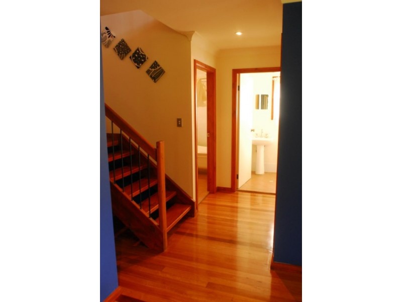 1 Elsinore Avenue, Chain Valley Bay NSW 2259