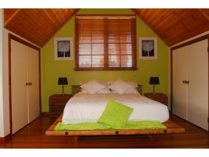 1 Elsinore Avenue, Chain Valley Bay NSW 2259