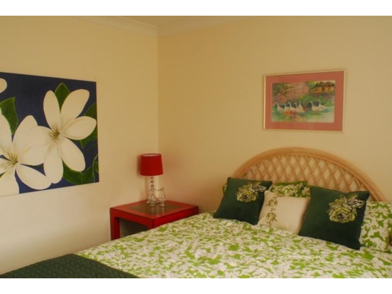 1 Elsinore Avenue, Chain Valley Bay NSW 2259