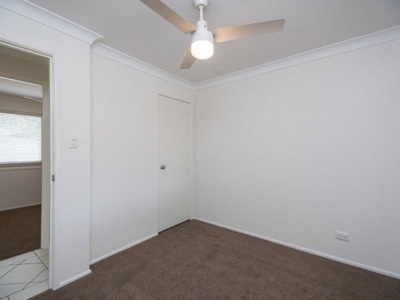 31 Conifer Street, Hillcrest QLD 4118