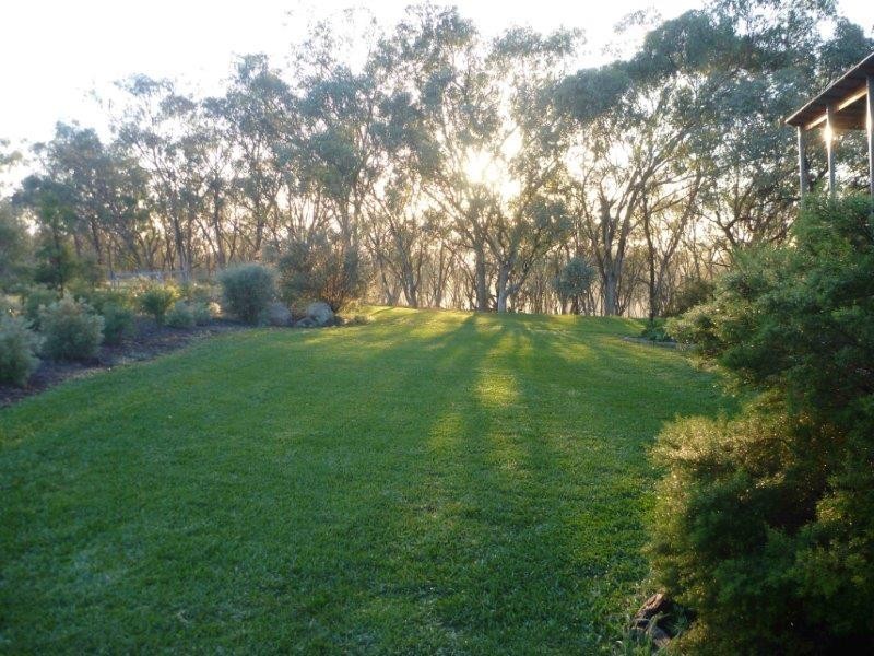 60 Clancy  Drive, Inverell NSW 2360