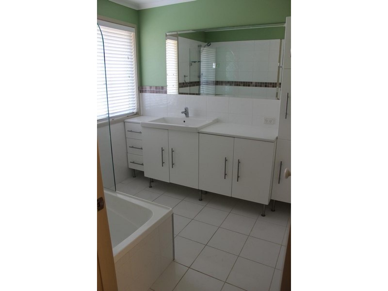 2 Bremer Court, Murrumba Downs QLD 4503