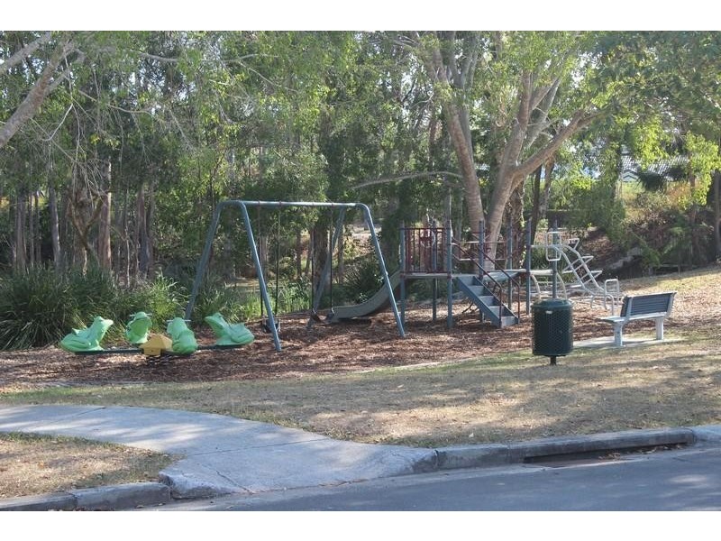 2 Bremer Court, Murrumba Downs QLD 4503