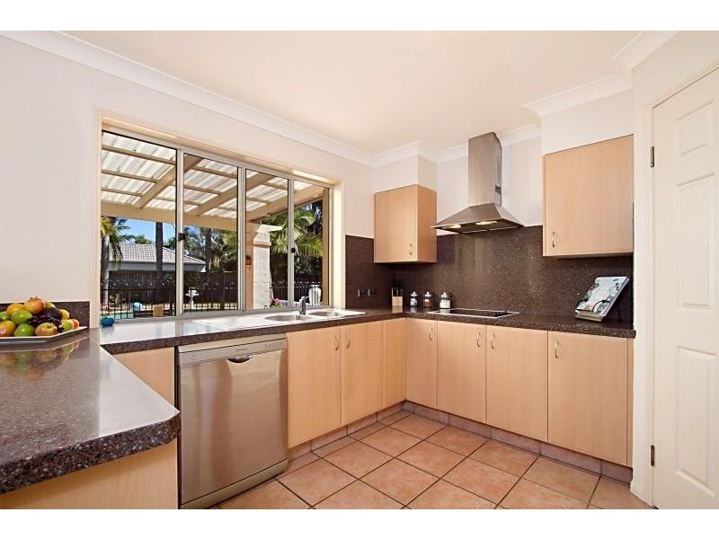 106 Kintyre Street, Brookfield QLD 4069