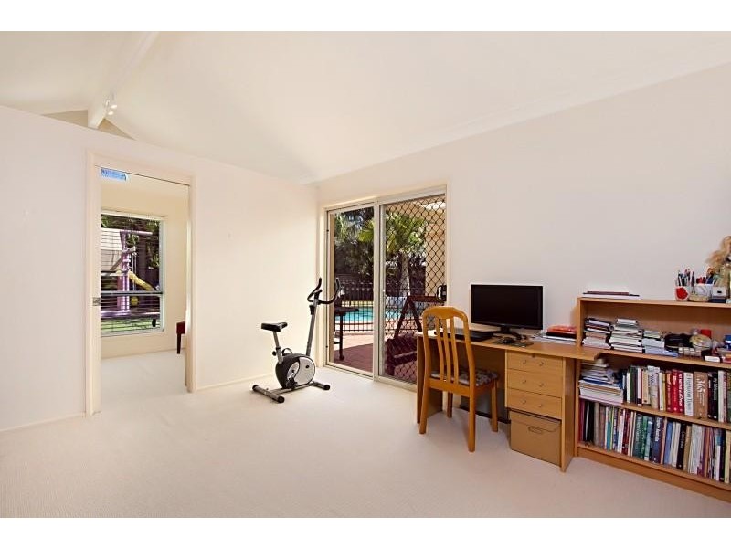 106 Kintyre Street, Brookfield QLD 4069
