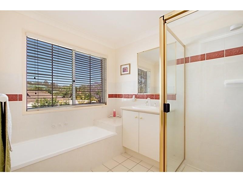 106 Kintyre Street, Brookfield QLD 4069