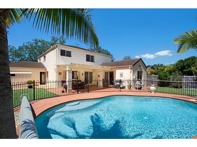 106 Kintyre Street, Brookfield QLD 4069