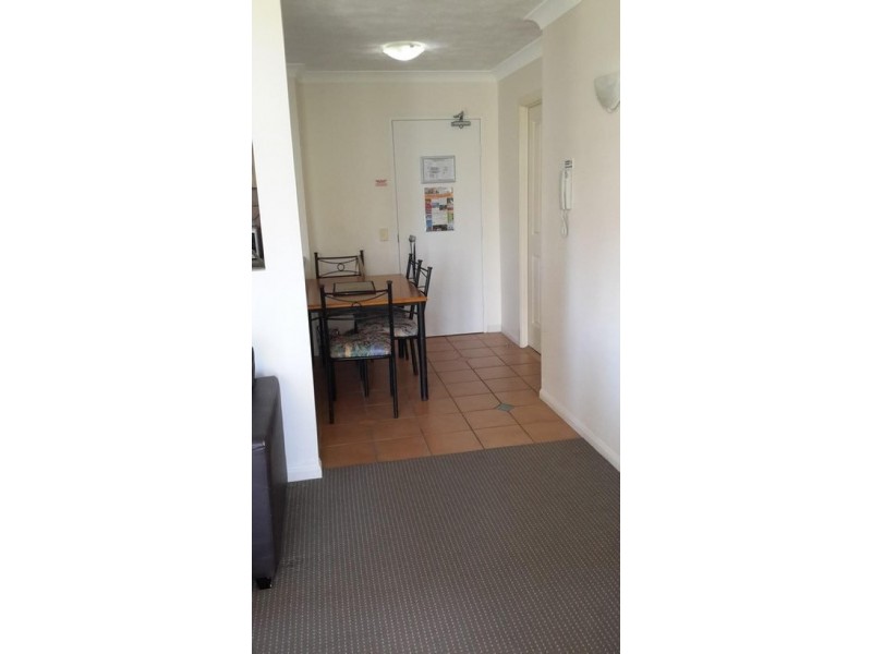 17 / 93 Old Burleigh  Road, Broadbeach QLD 4218